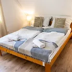 Frizzante Vendeghaz Apartament *
